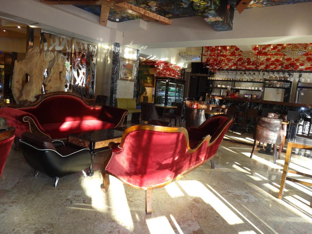 Kingship Hotel Kaohsiung Inter Continental Bagian luar foto