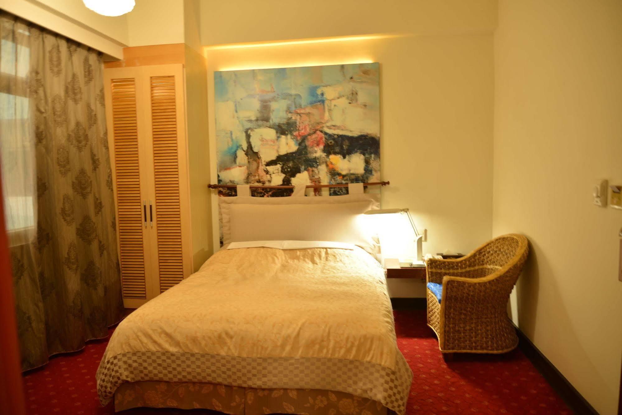 Kingship Hotel Kaohsiung Inter Continental Bagian luar foto